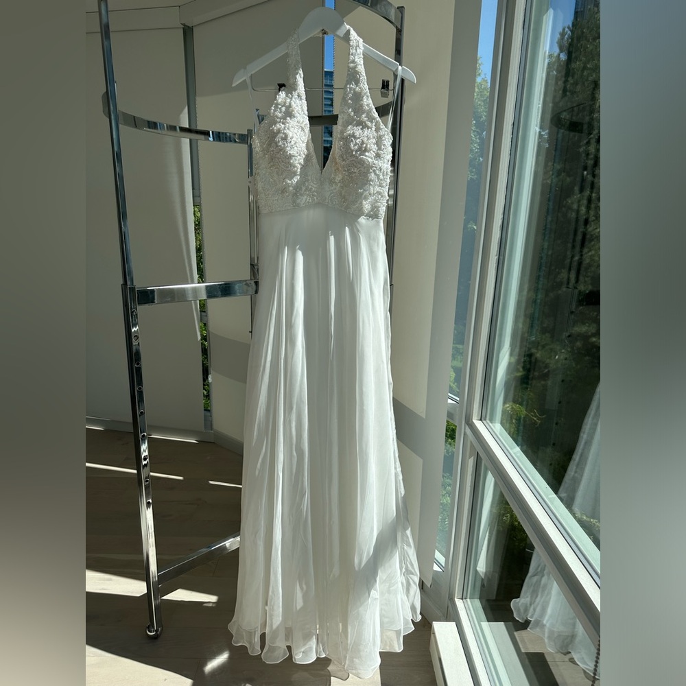 【SOLD】Hand sewed pearl decorations V neck white dress